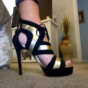 Guess stiletto strappy gold and black heels